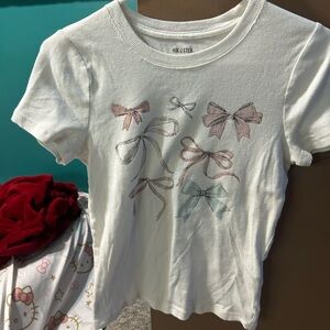 Hollister Kids Bow Graphic Cream Tee